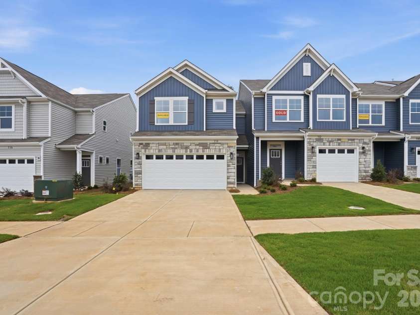114 Pointer Trail, Troutman, NC 28166.  MLS# CAR4387480, YatesRealty ID 26103. Homesite 6 features an Elijah F floorplan