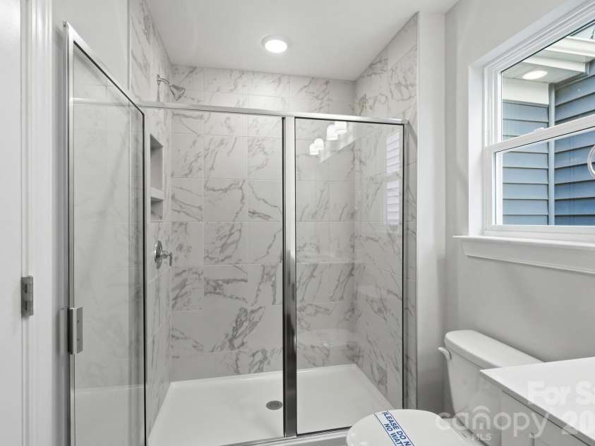 114 Pointer Trail, Troutman, NC 28166.  MLS# CAR4387480, YatesRealty ID 26103. Primary Bathroom