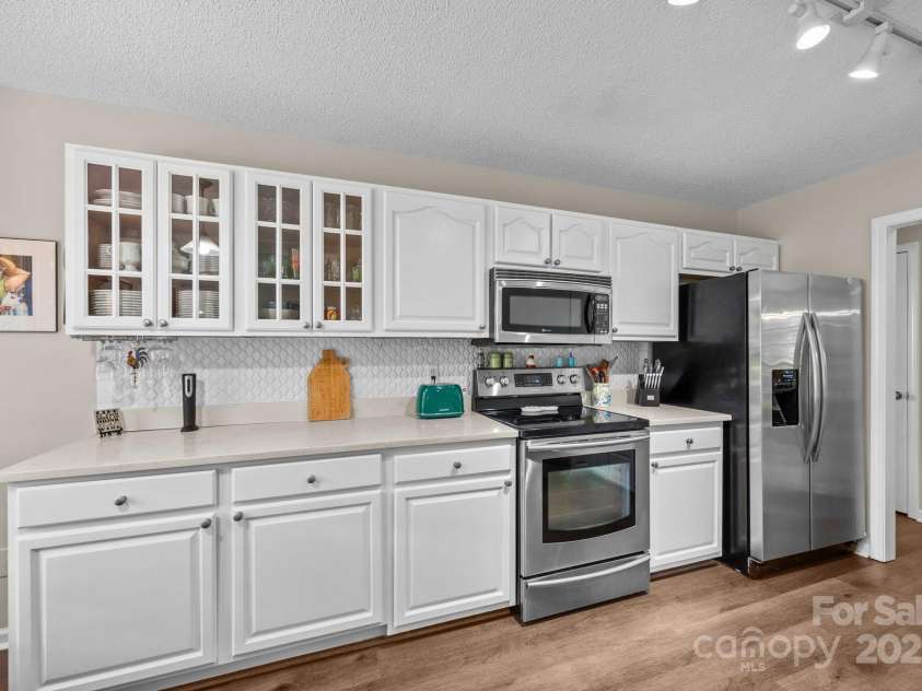 296 Planters Creek Road, Fletcher, NC 28732.  MLS# CAR4258283, YatesRealty ID 26103. 