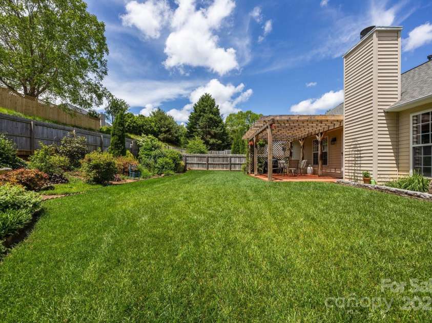 296 Planters Creek Road, Fletcher, NC 28732.  MLS# CAR4258283, YatesRealty ID 26103. 