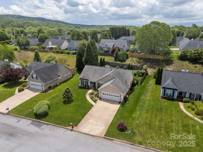 296 Planters Creek Road, Fletcher, NC 28732.  MLS# CAR4258283, YatesRealty ID 26103. 