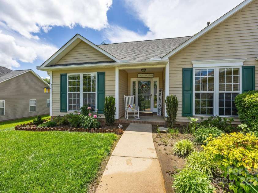 296 Planters Creek Road, Fletcher, NC 28732.  MLS# CAR4258283, YatesRealty ID 26103. 