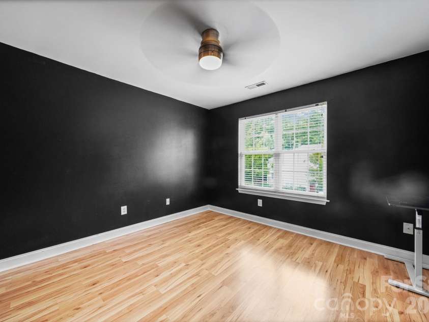 2422 Loch Stone Drive, Gastonia, NC 28054.  MLS# CAR4387463, YatesRealty ID 26104. 