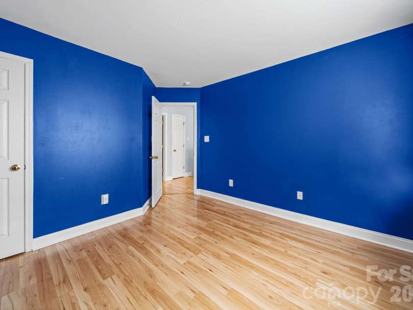 2422 Loch Stone Drive, Gastonia, NC 28054.  MLS# CAR4387463, YatesRealty ID 26104. 