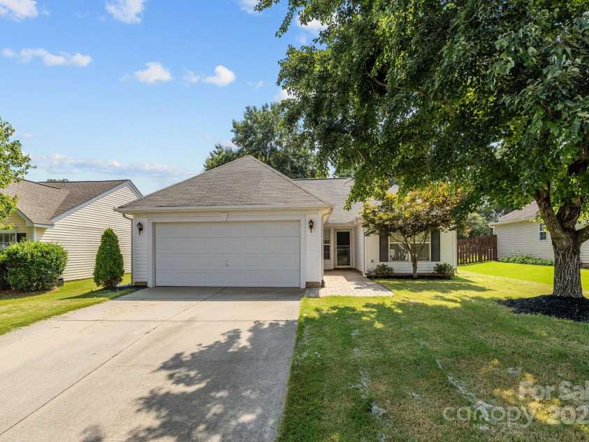 8341 Chatsworth Drive, Indian Land, SC 29707.  MLS# CAR4279827, YatesRealty ID 26104. 