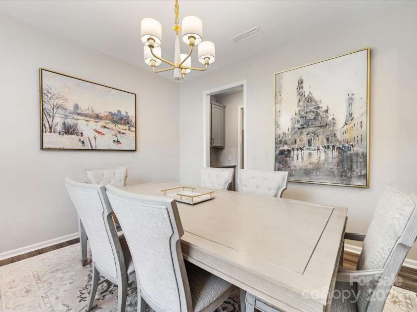 4014 Stockbrook Drive, Charlotte, NC 28215.  MLS# CAR4272265, YatesRealty ID 26105. 