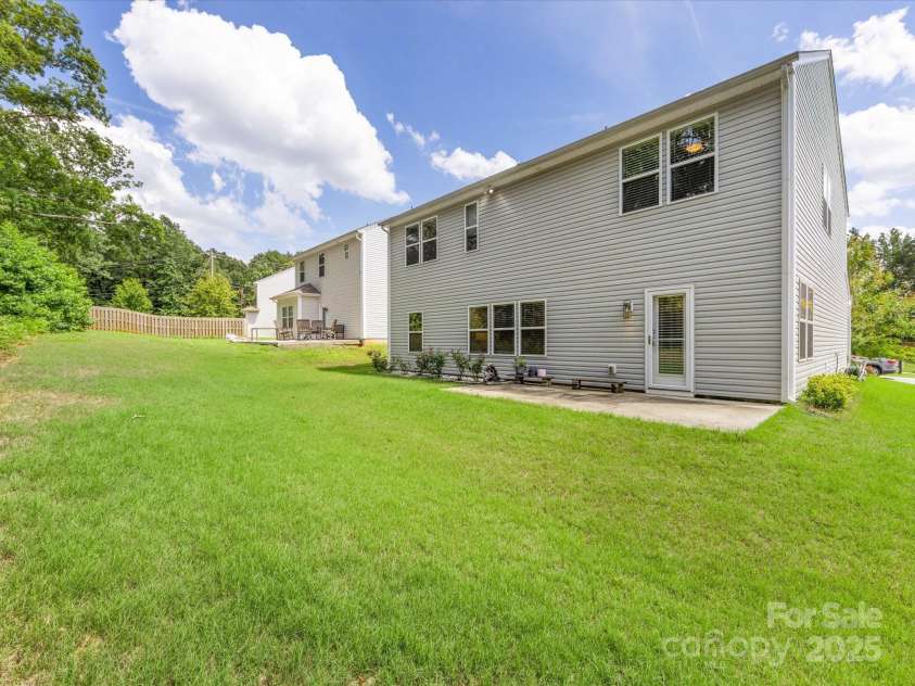 4014 Stockbrook Drive, Charlotte, NC 28215.  MLS# CAR4272265, YatesRealty ID 26105. Back of the House