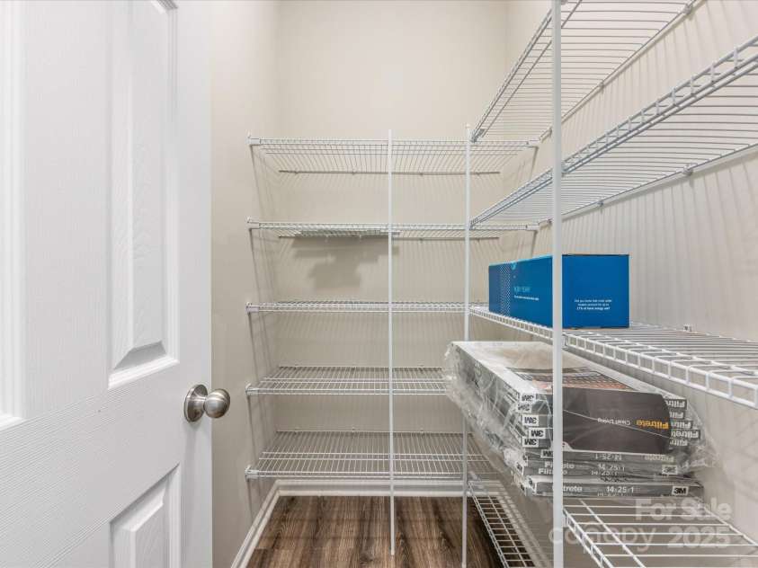 4014 Stockbrook Drive, Charlotte, NC 28215.  MLS# CAR4272265, YatesRealty ID 26105. Pantry