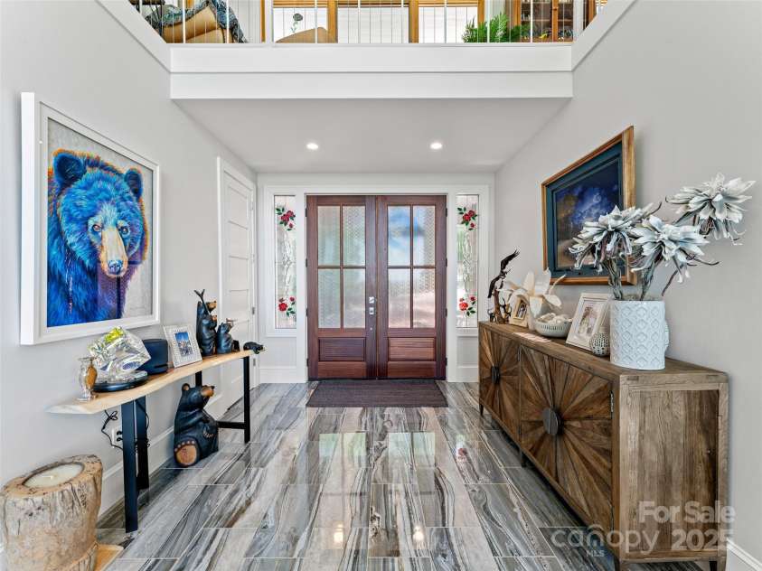 147 Nassau Ridge, Brevard, NC 28712.  MLS# CAR4275711, YatesRealty ID 26106. 