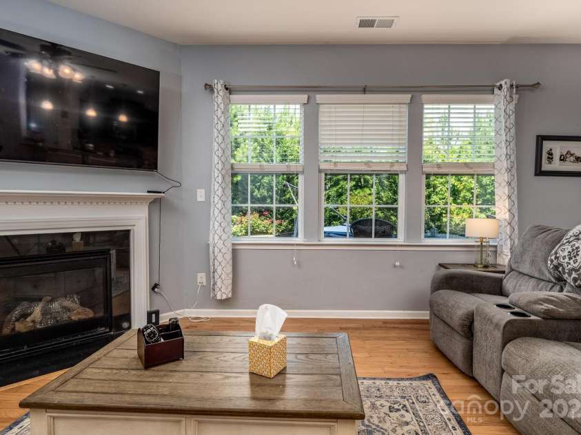 134 Cherry Bark Drive, Mooresville, NC 28117.  MLS# CAR4274473, YatesRealty ID 26107. Great Room