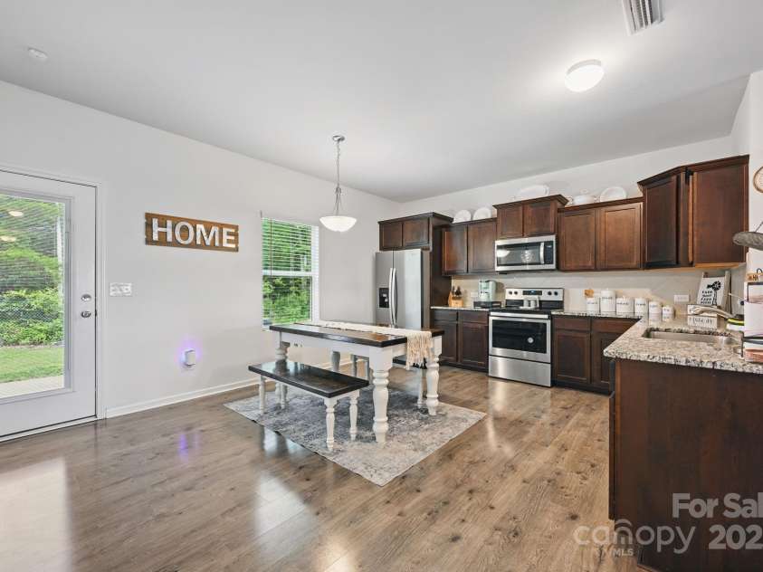 3951 Tersk Drive, Midland, NC 28107.  MLS# CAR4266574, YatesRealty ID 26109. Kitchen