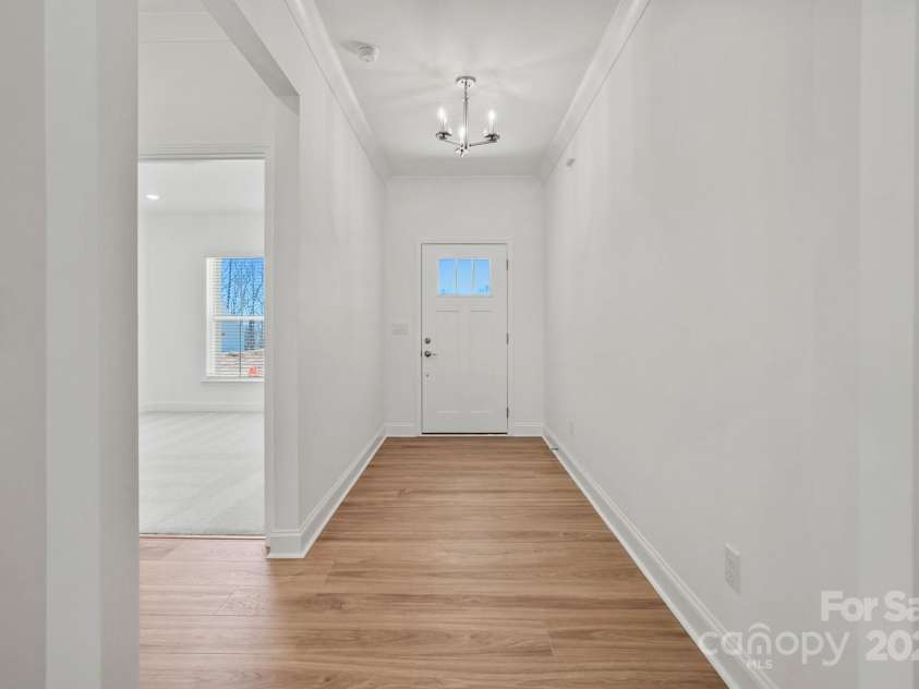 1006 Kinship Drive, Lancaster, SC 29720.  MLS# CAR4273737, YatesRealty ID 26110. Foyer Entry