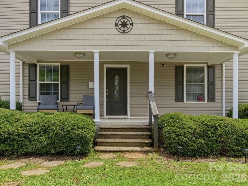2 Poe Street, Rock Hill, SC 29730.  MLS# CAR4386621, YatesRealty ID 26110. 