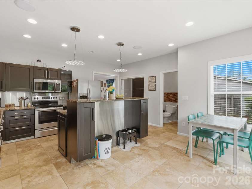 2 Poe Street, Rock Hill, SC 29730.  MLS# CAR4386621, YatesRealty ID 26110. 