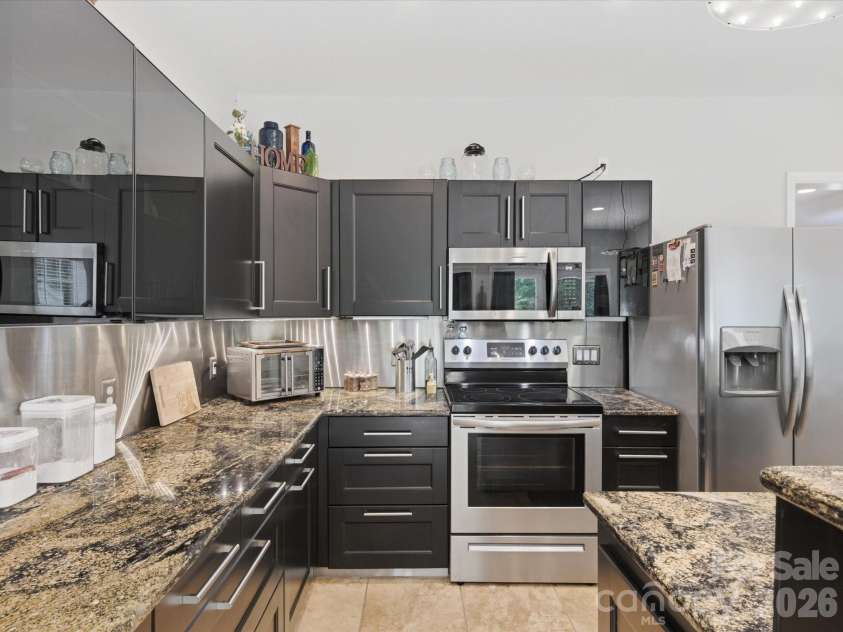 2 Poe Street, Rock Hill, SC 29730.  MLS# CAR4386621, YatesRealty ID 26110. 