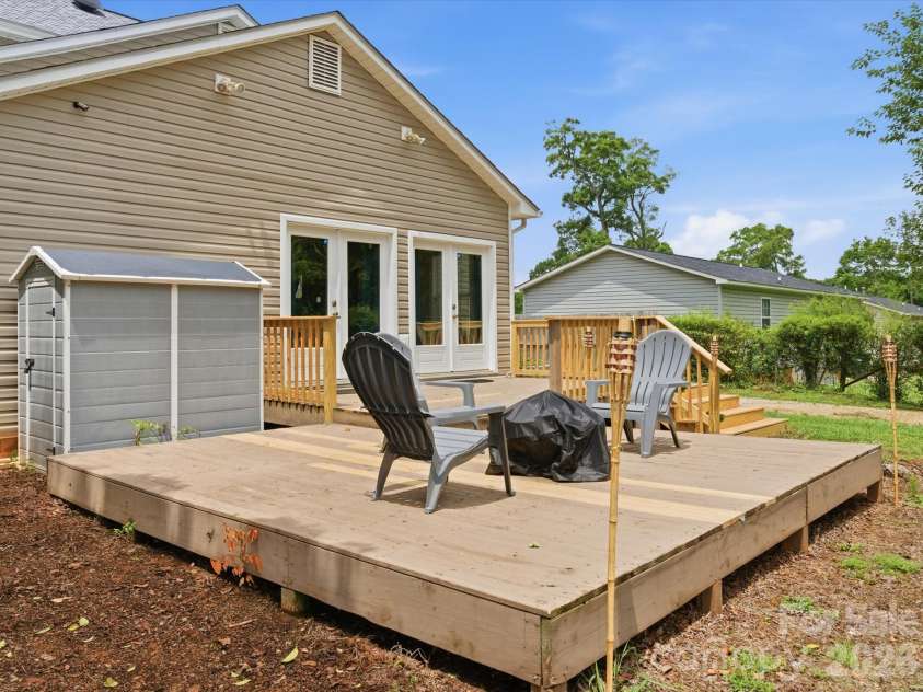2 Poe Street, Rock Hill, SC 29730.  MLS# CAR4386621, YatesRealty ID 26110. 