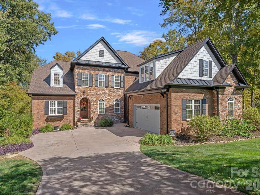 7809 Oak Haven Lane, Stanley, NC 28164.  MLS# CAR4387543, YatesRealty ID 26111. 