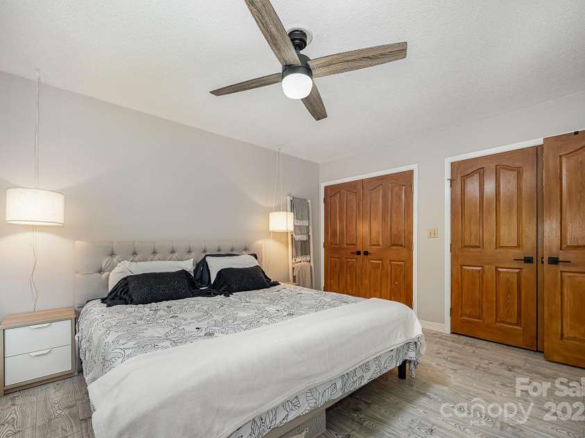 301 Rosemont Avenue, Concord, NC 28025.  MLS# CAR4275939, YatesRealty ID 26112. 