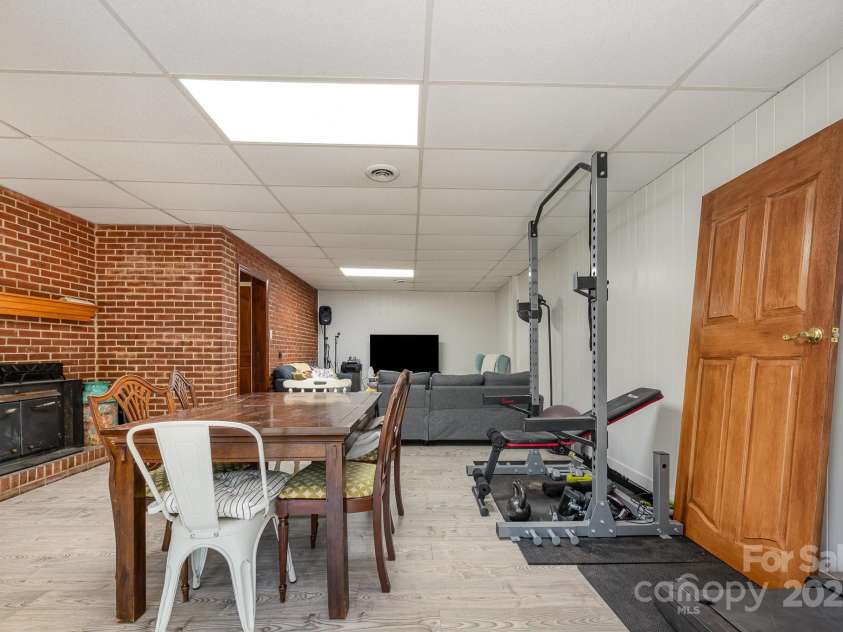 301 Rosemont Avenue, Concord, NC 28025.  MLS# CAR4275939, YatesRealty ID 26112. 