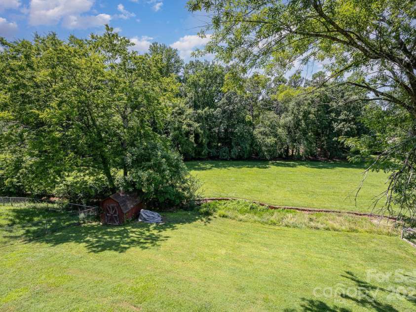 301 Rosemont Avenue, Concord, NC 28025.  MLS# CAR4275939, YatesRealty ID 26112. 