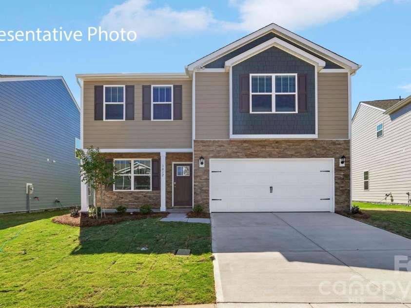 6605 Barcelona Way, Charlotte, NC 28214.  MLS# CAR4387553, YatesRealty ID 26112. 