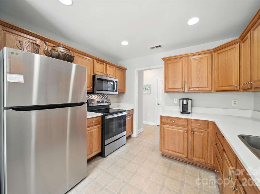 2701 Parkwest Drive, Albemarle, NC 28001.  MLS# CAR4277388, YatesRealty ID 26114. 