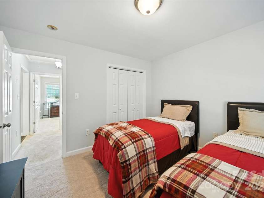 2701 Parkwest Drive, Albemarle, NC 28001.  MLS# CAR4277388, YatesRealty ID 26114. 