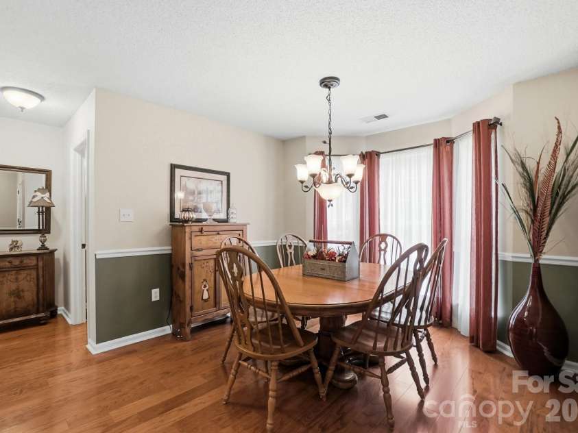 6000 Carriage Oaks Drive, Charlotte, NC 28262.  MLS# CAR4386305, YatesRealty ID 26115. 