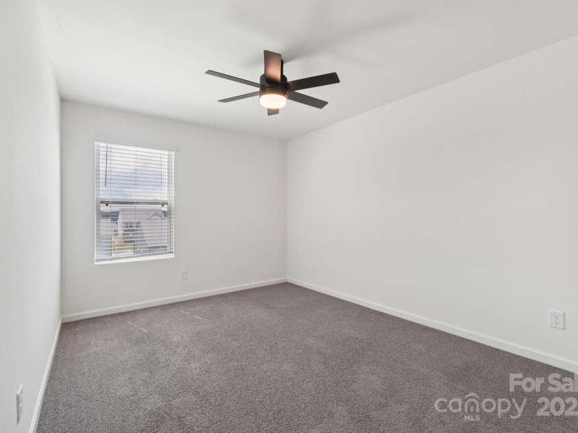 120 Mooring Drive, Statesville, NC 28677.  MLS# CAR4263806, YatesRealty ID 26116. 