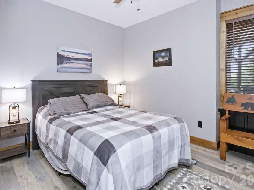 211 Wimbledon Court, Leicester, NC 28748.  MLS# CAR4383171, YatesRealty ID 26117. 