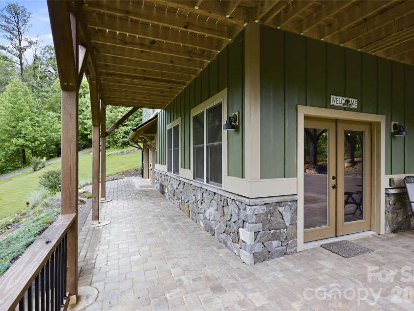 211 Wimbledon Court, Leicester, NC 28748.  MLS# CAR4383171, YatesRealty ID 26117. 