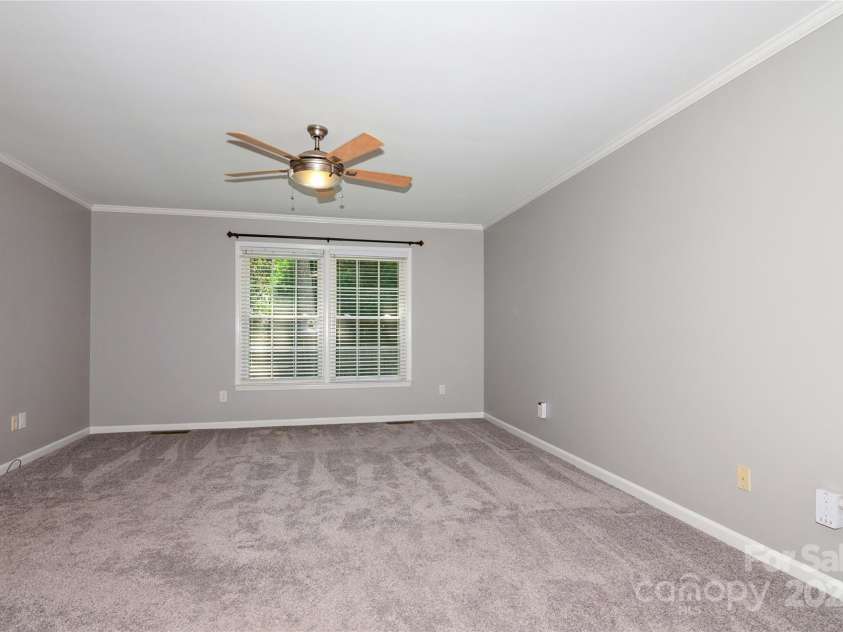 104 Gallarie Place, Salisbury, NC 28144.  MLS# CAR4256329, YatesRealty ID 26118. 