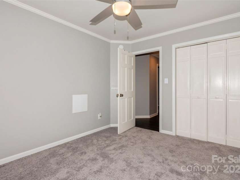 104 Gallarie Place, Salisbury, NC 28144.  MLS# CAR4256329, YatesRealty ID 26118. 