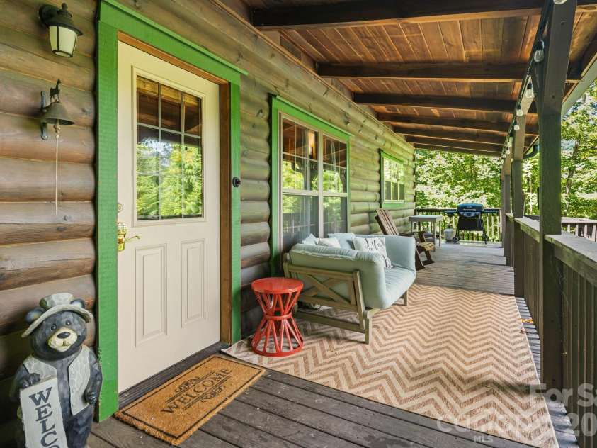 898 Morgan Hill Road, Black Mountain, NC 28711.  MLS# CAR4363235, YatesRealty ID 26118. 