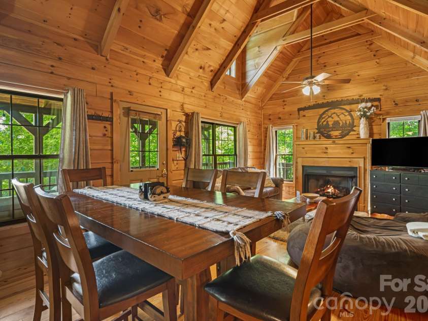 898 Morgan Hill Road, Black Mountain, NC 28711.  MLS# CAR4363235, YatesRealty ID 26118. 
