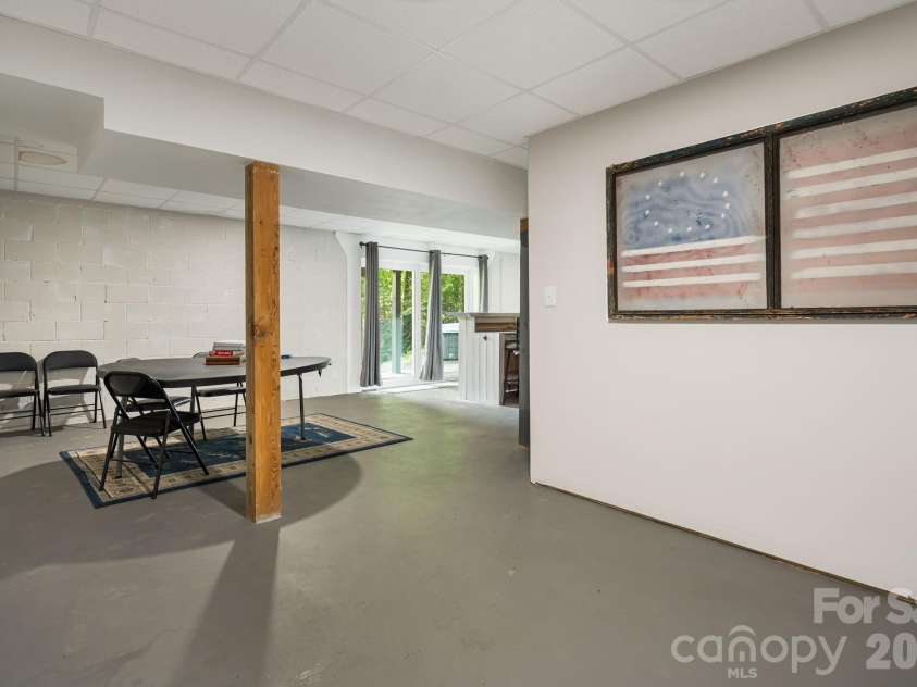898 Morgan Hill Road, Black Mountain, NC 28711.  MLS# CAR4363235, YatesRealty ID 26118. 