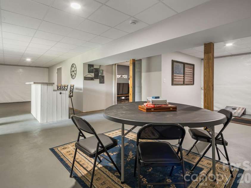 898 Morgan Hill Road, Black Mountain, NC 28711.  MLS# CAR4363235, YatesRealty ID 26118. 