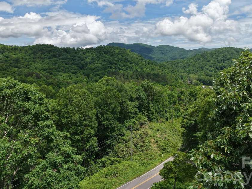 898 Morgan Hill Road, Black Mountain, NC 28711.  MLS# CAR4363235, YatesRealty ID 26118. 