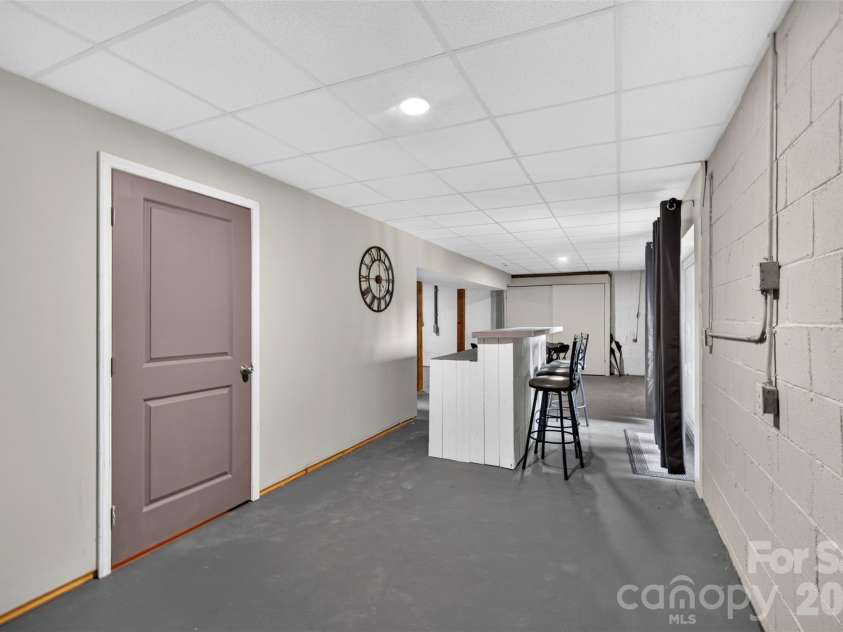 898 Morgan Hill Road, Black Mountain, NC 28711.  MLS# CAR4421421, YatesRealty ID 26118. 