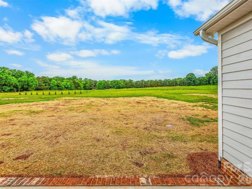 184 Armsworthy Road, Advance, NC 27006.  MLS# CAR4387527, YatesRealty ID 26119. 