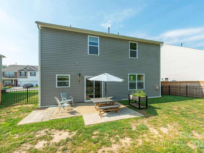 189 Monroe Creek Boulevard, Asheville, NC 28806.  MLS# CAR4275225, YatesRealty ID 26119. 