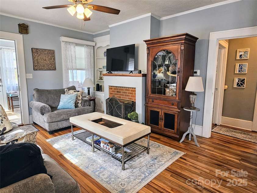 310 Beall Street, Lenoir, NC 28645.  MLS# CAR4230686, YatesRealty ID 2612. 