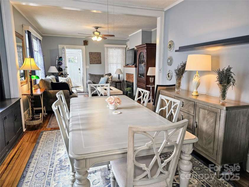 310 Beall Street, Lenoir, NC 28645.  MLS# CAR4230686, YatesRealty ID 2612. 