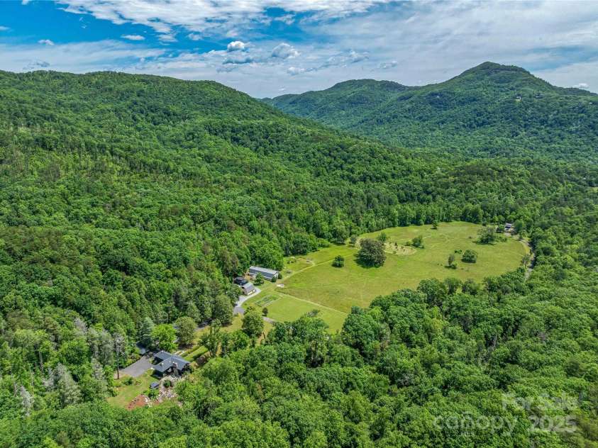400 Kings Drive, Lake Lure, NC 28746.  MLS# CAR4264882, YatesRealty ID 2612. 134 Acre Bald Mountain Estate located in Lake Lure's Rumbling Bald Resort