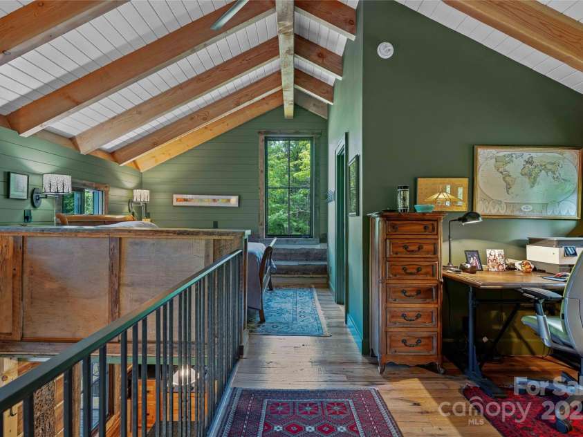 400 Kings Drive, Lake Lure, NC 28746.  MLS# CAR4264882, YatesRealty ID 2612. Upper level vaulted suite with mini split heating and cooling