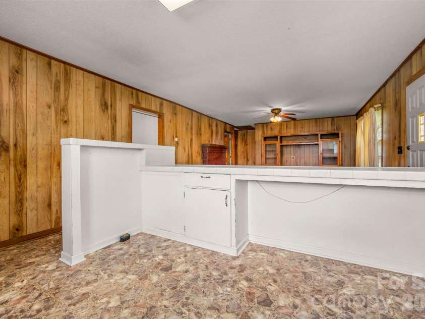 500 Southern Street, Rutherfordton, NC 28139.  MLS# CAR4387187, YatesRealty ID 26120. 