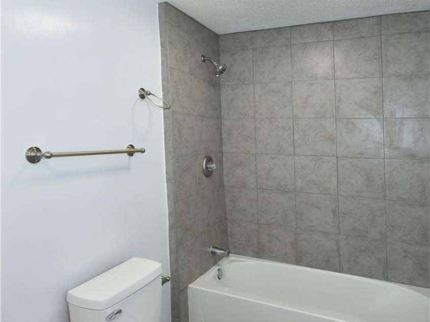 1204 4th Street, Statesville, NC 28677.  MLS# CAR4387569, YatesRealty ID 26121. 