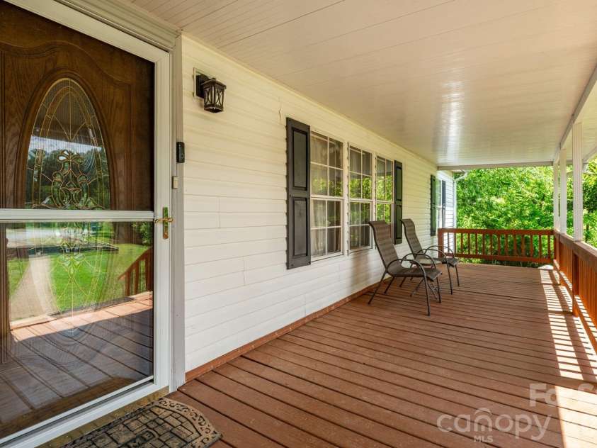 234 White Clover Lane, Weaverville, NC 28787.  MLS# CAR4386852, YatesRealty ID 26123. 