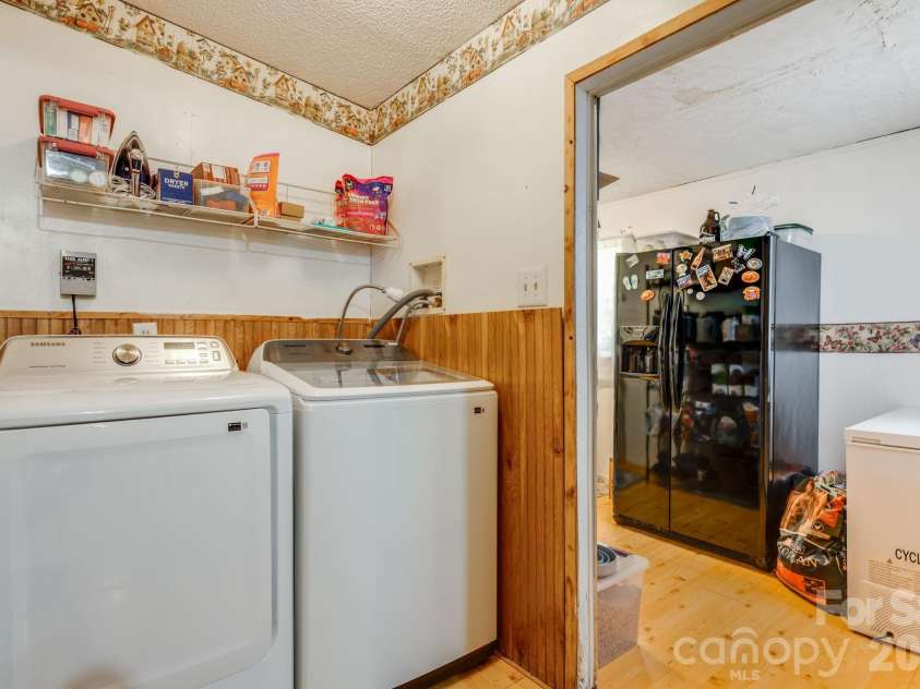 234 White Clover Lane, Weaverville, NC 28787.  MLS# CAR4386852, YatesRealty ID 26123. 