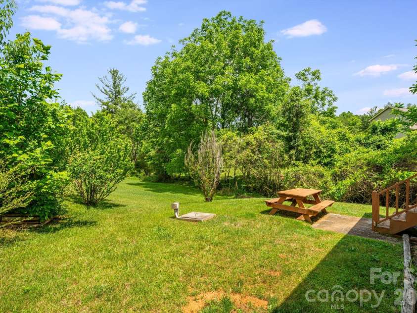 234 White Clover Lane, Weaverville, NC 28787.  MLS# CAR4386852, YatesRealty ID 26123. 